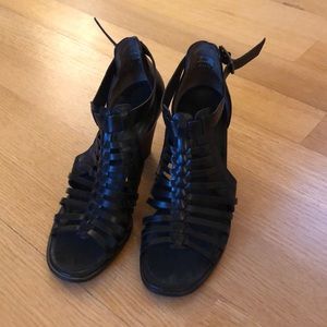 Paul Green leather shoes. Good condition.